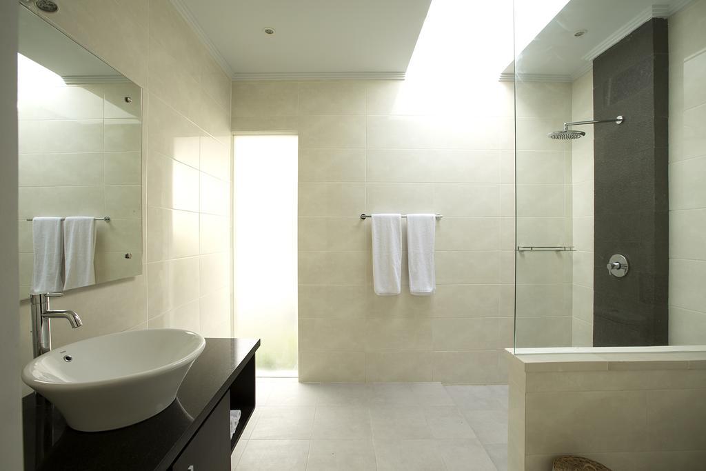 Blue Marlin Legian Villa Bilik gambar