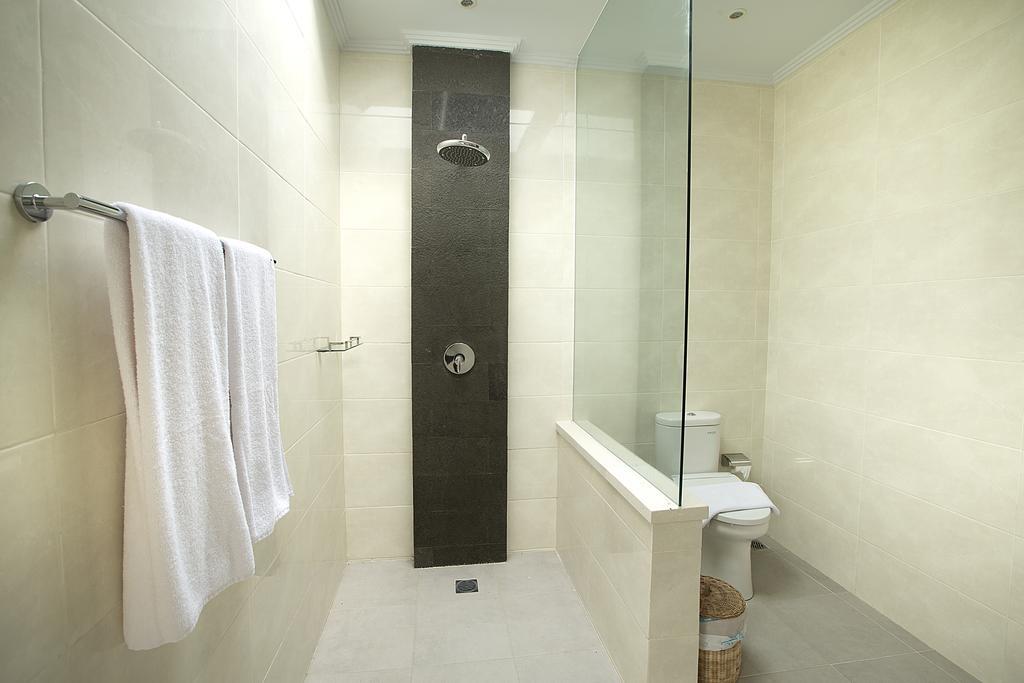 Blue Marlin Legian Villa Bilik gambar